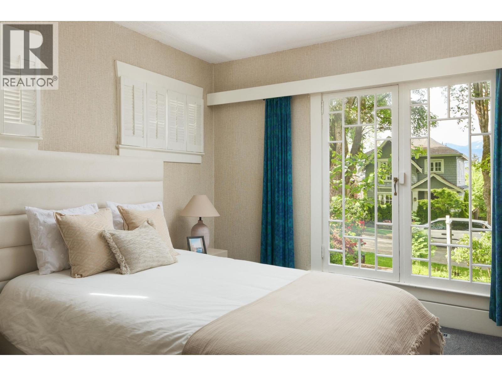 Photo 23 of 4138 W 13 Th Avenue, Vancouver BC