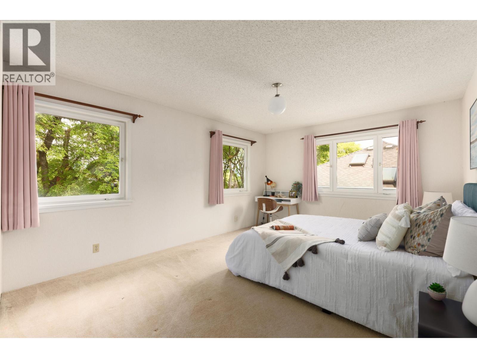 Photo 30 of 4138 W 13 Th Avenue, Vancouver BC