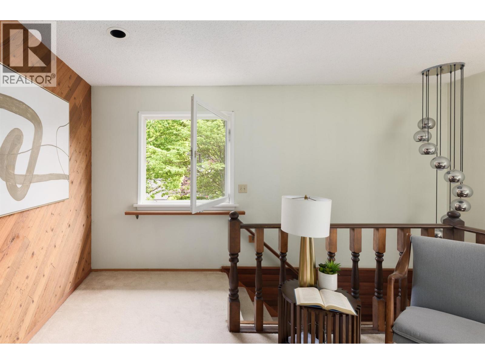 Photo 6 of 4138 W 13 Th Avenue, Vancouver BC