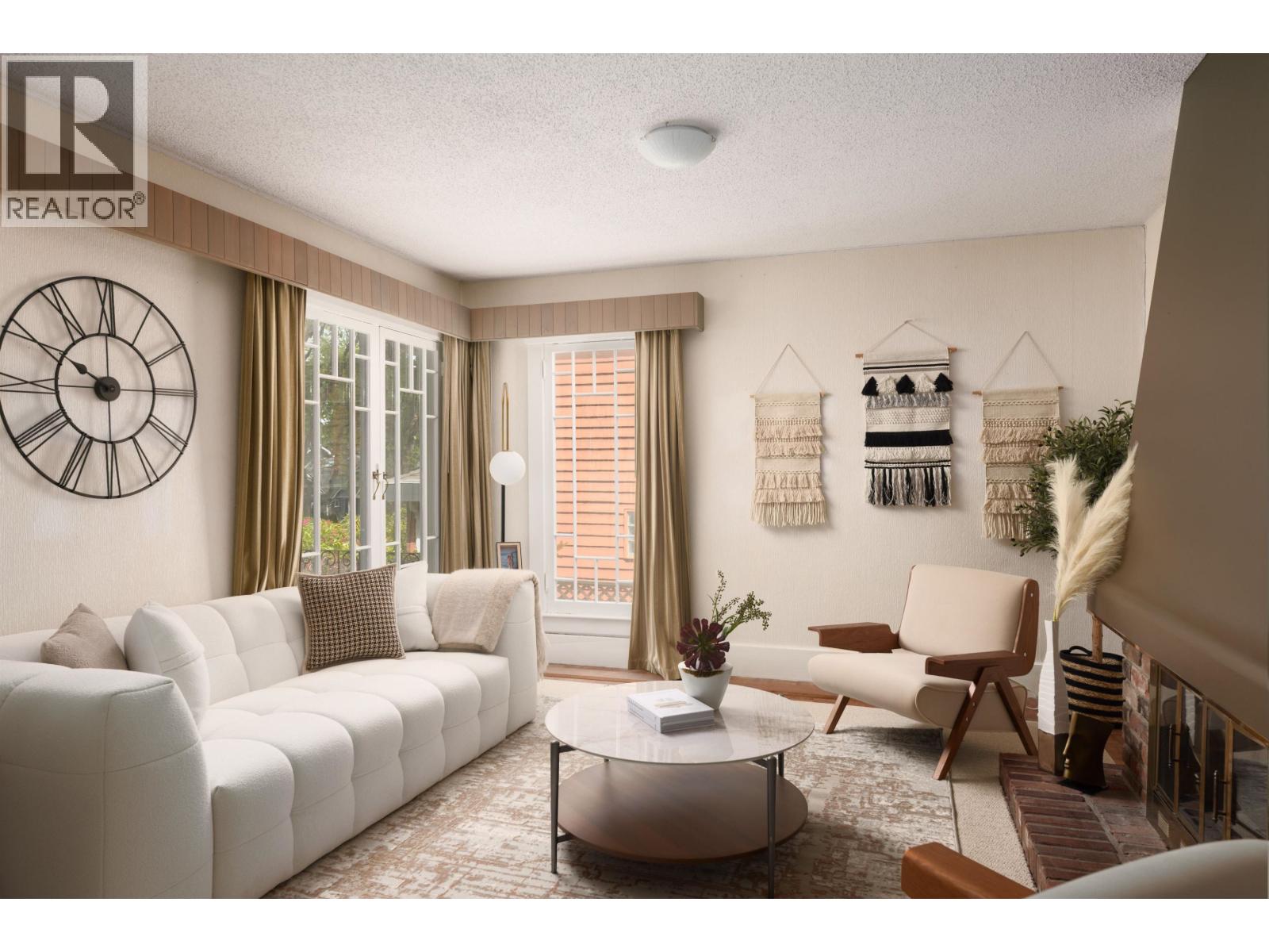 Photo 9 of 4138 W 13 Th Avenue, Vancouver BC