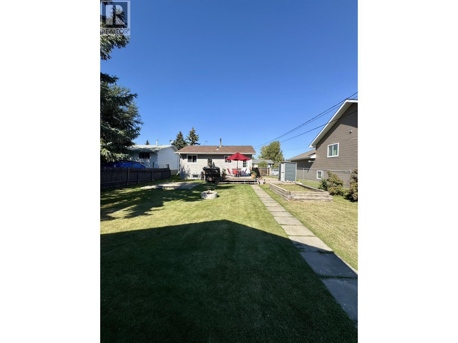 Photo 23 of 8219 98 Avenue, Fort St John BC