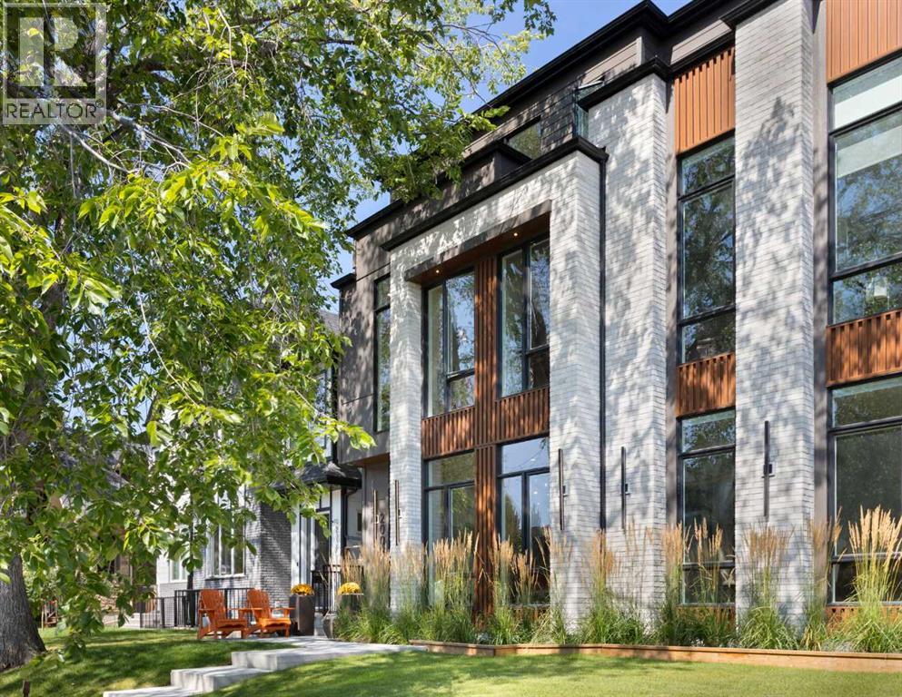 Photo 1 of 2006 41 Avenue Sw, Calgary AB