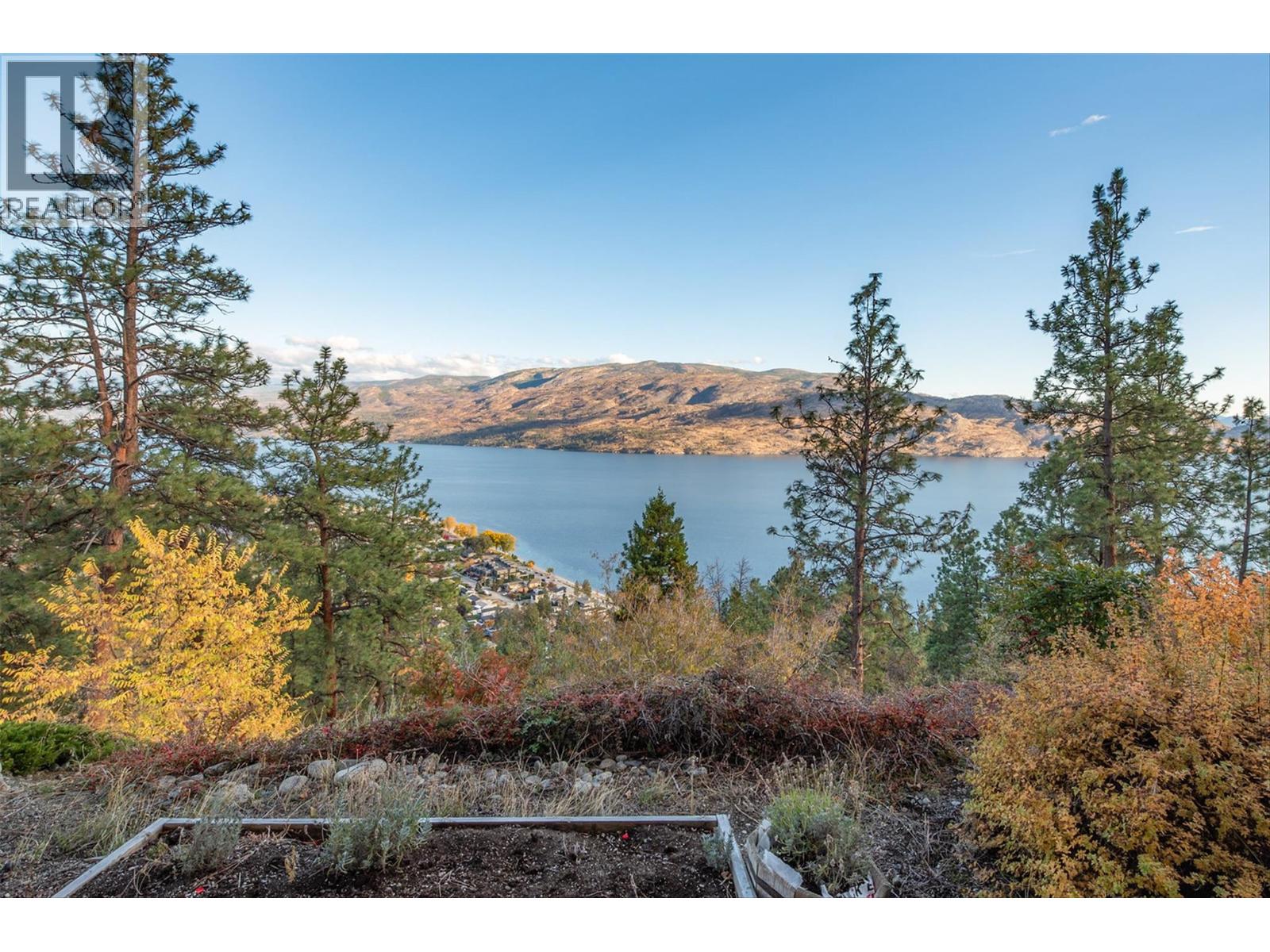 103 4470 Ponderosa Drive, Peachland