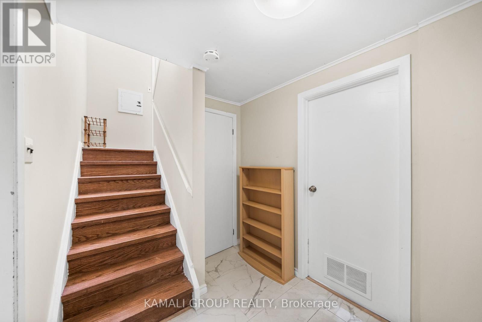 Photo 22 of 16 Elise Terrace, Toronto ON