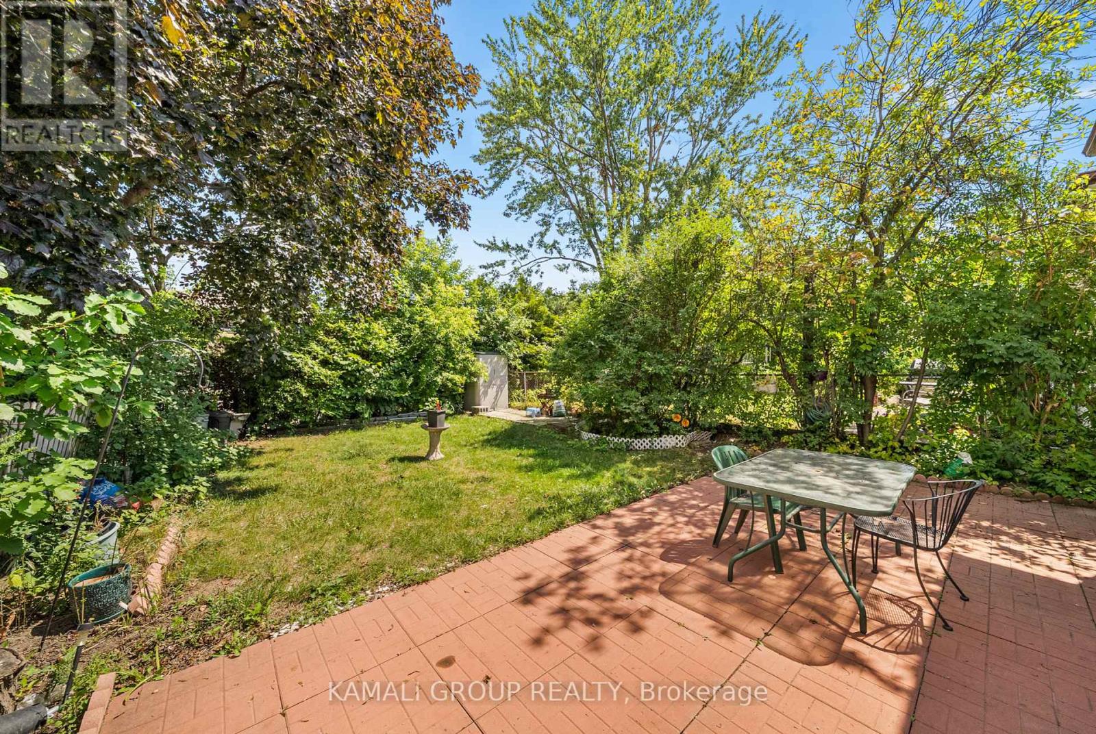 Photo 35 of 16 Elise Terrace, Toronto ON