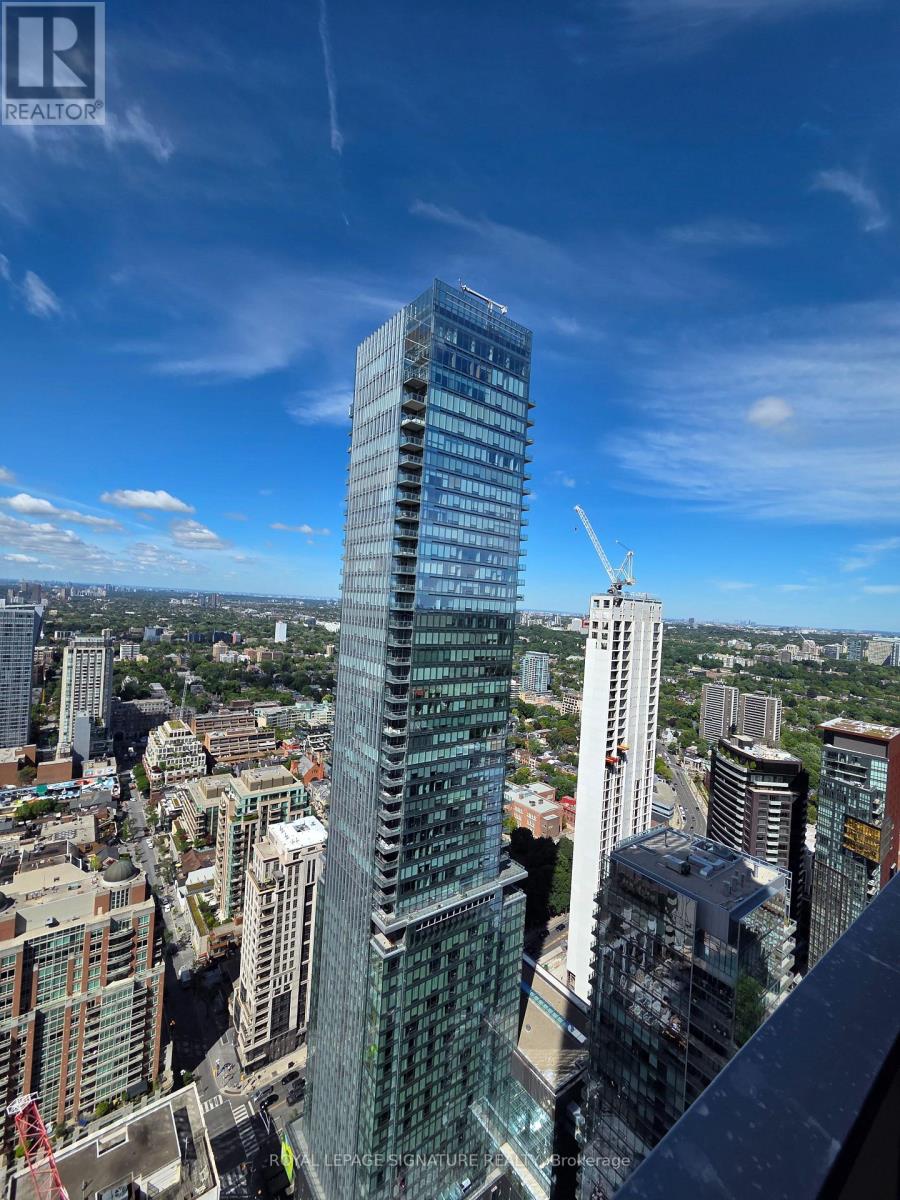 Photo 14 of 4310 11 Yorkville Avenue, Toronto ON