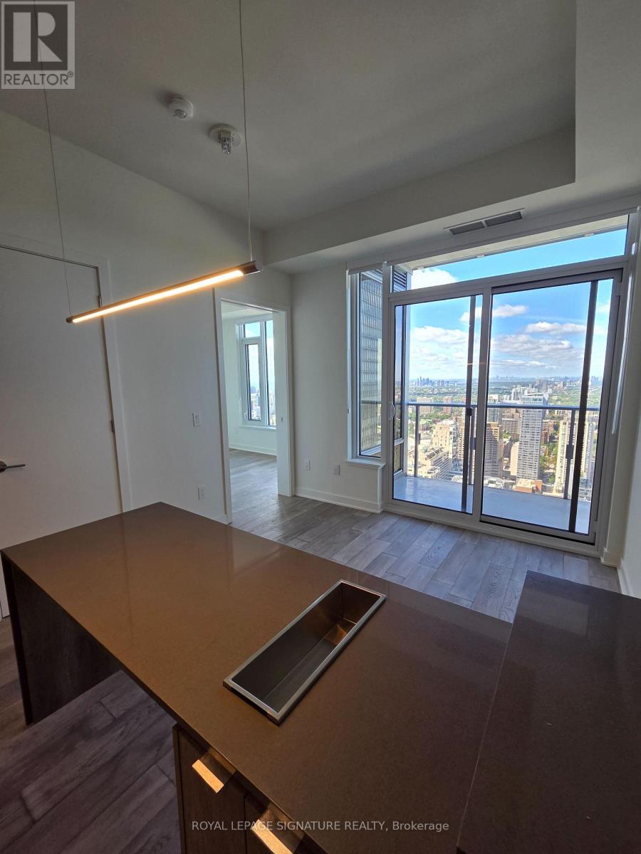 Photo 6 of 4310 11 Yorkville Avenue, Toronto ON