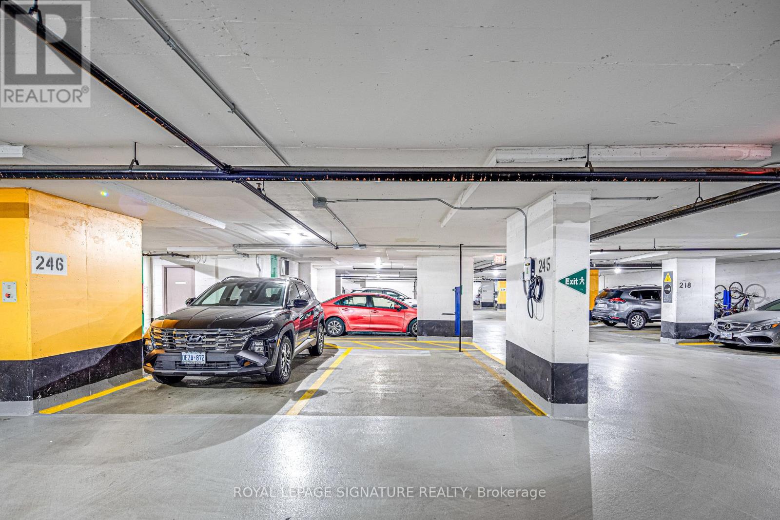 Photo 27 of 402 212 Eglinton Avenue, Toronto ON