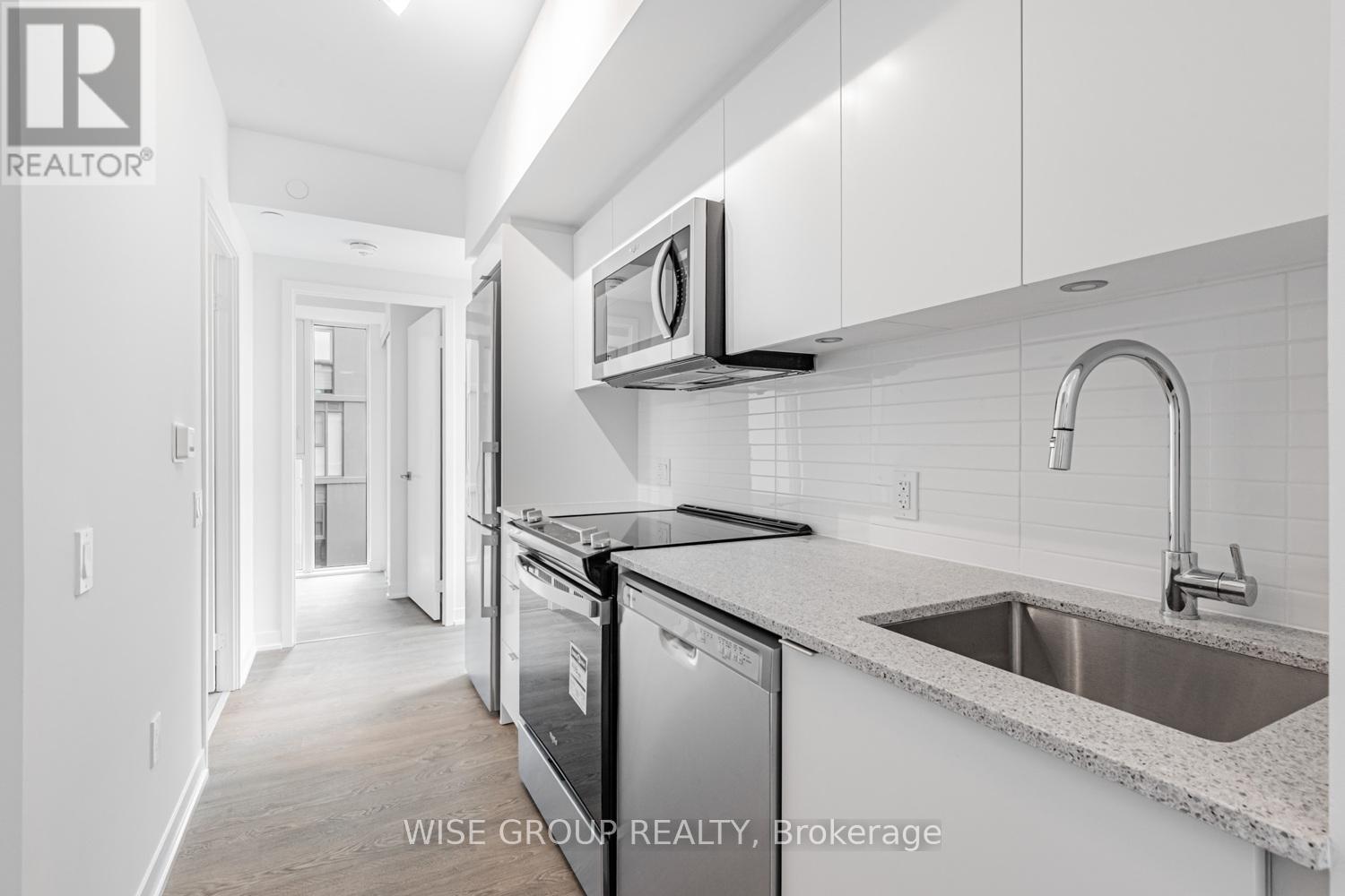 Photo 2 of 906 500 Wilson Avenue, Toronto ON