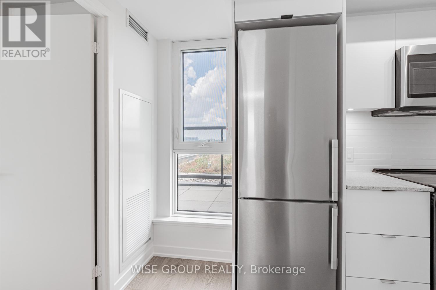 Photo 5 of 906 500 Wilson Avenue, Toronto ON