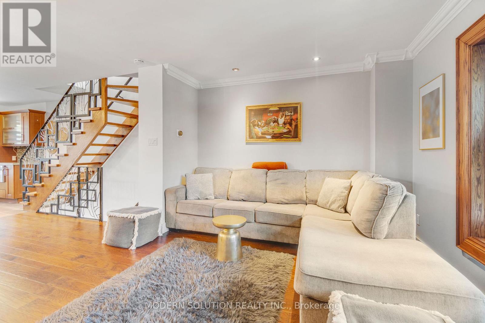 Photo 10 of 9 Douville Court, Toronto ON