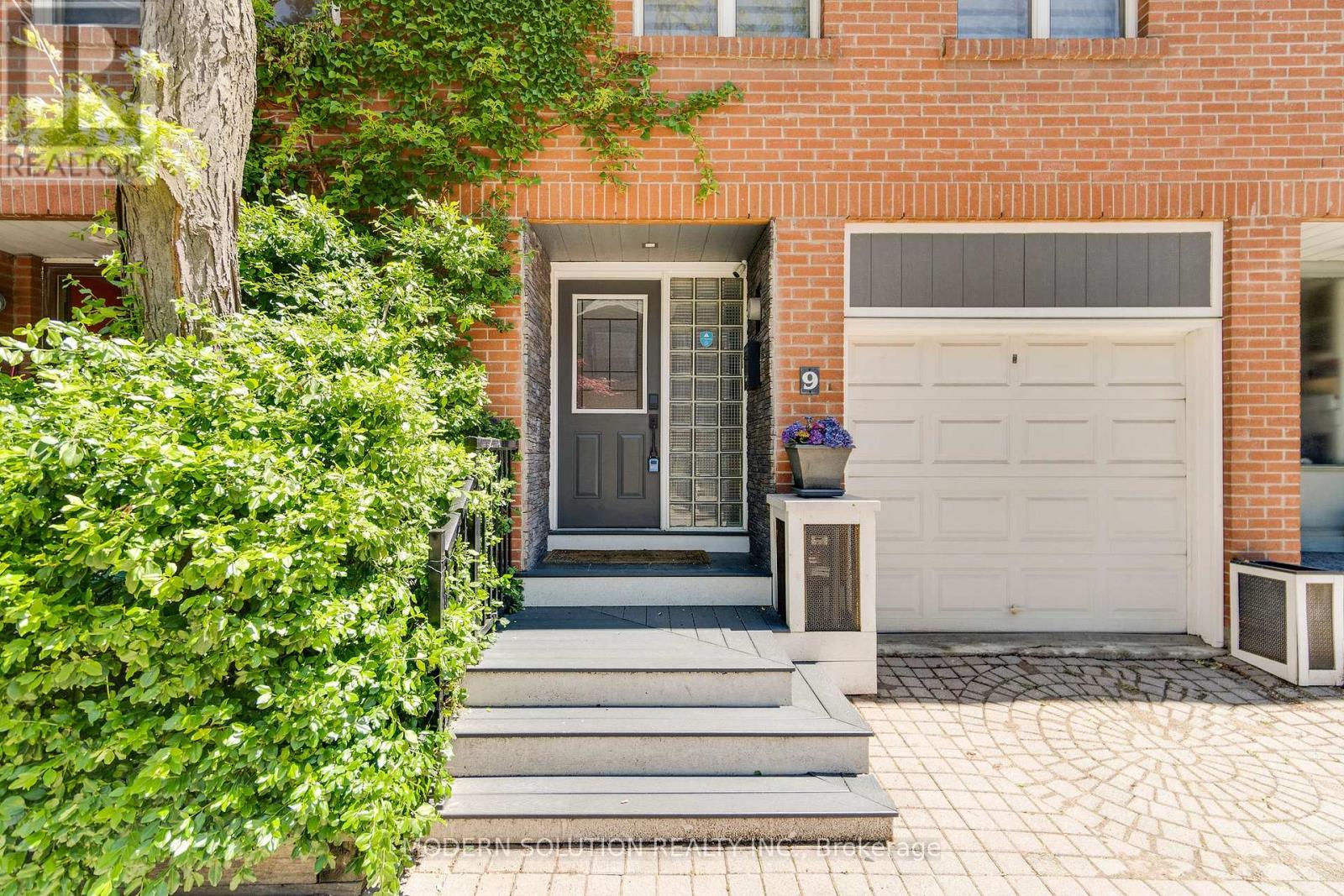 Photo 2 of 9 Douville Court, Toronto ON