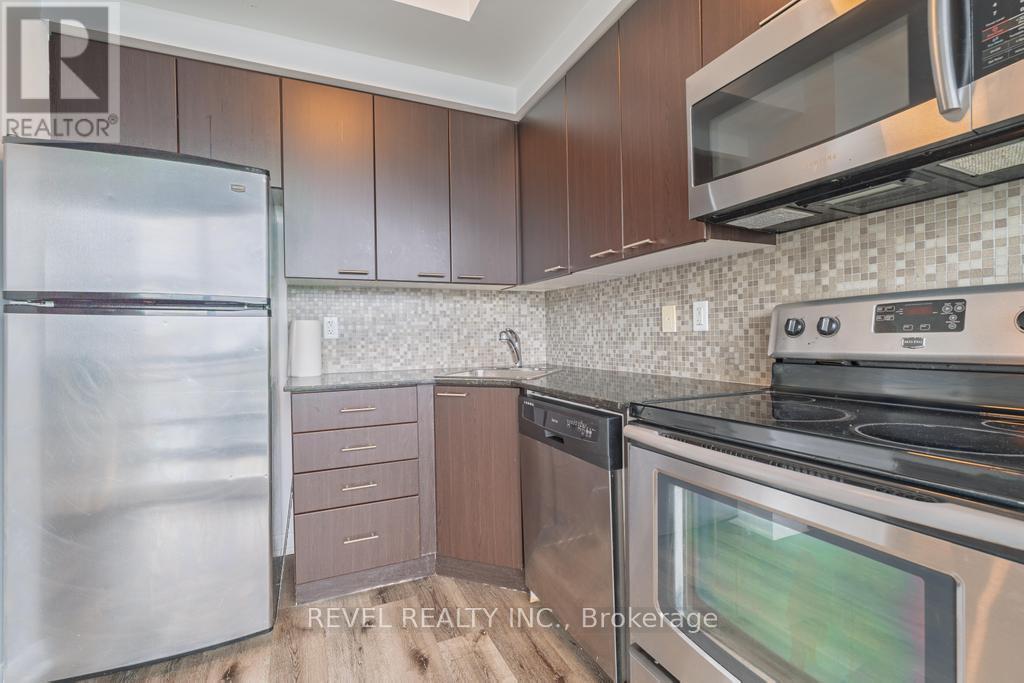 Photo 17 of 1206 15 Bruyeres Mews, Toronto ON