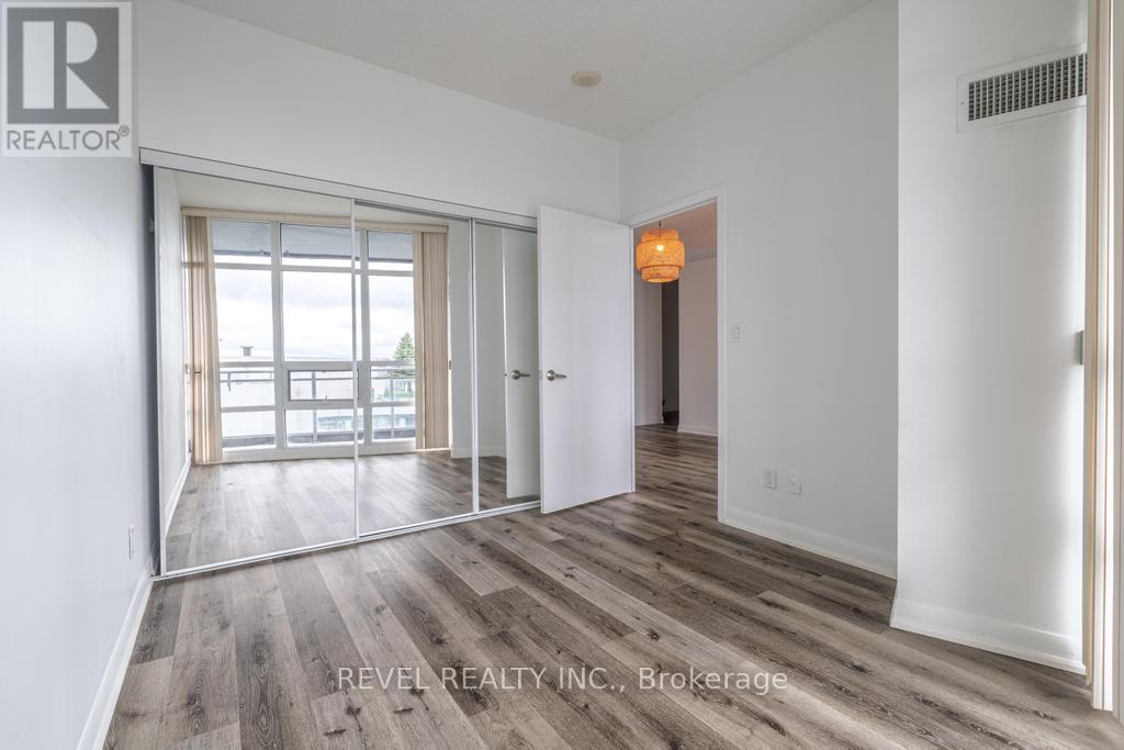 Photo 20 of 1206 15 Bruyeres Mews, Toronto ON