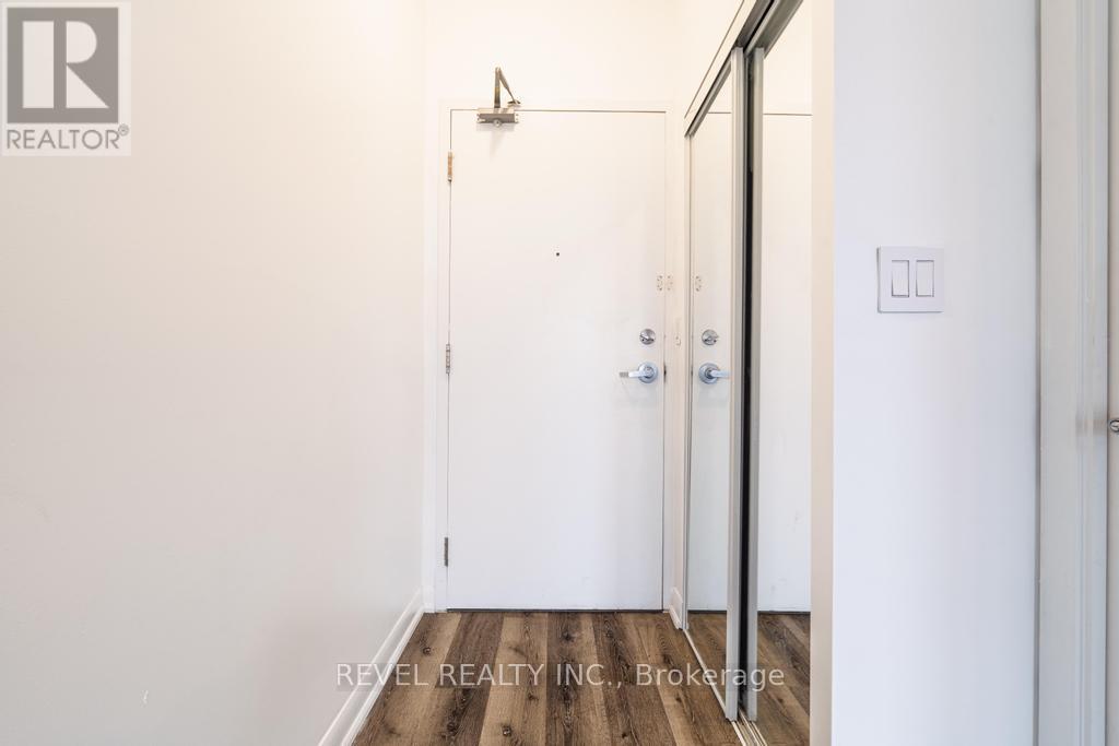 Photo 6 of 1206 15 Bruyeres Mews, Toronto ON