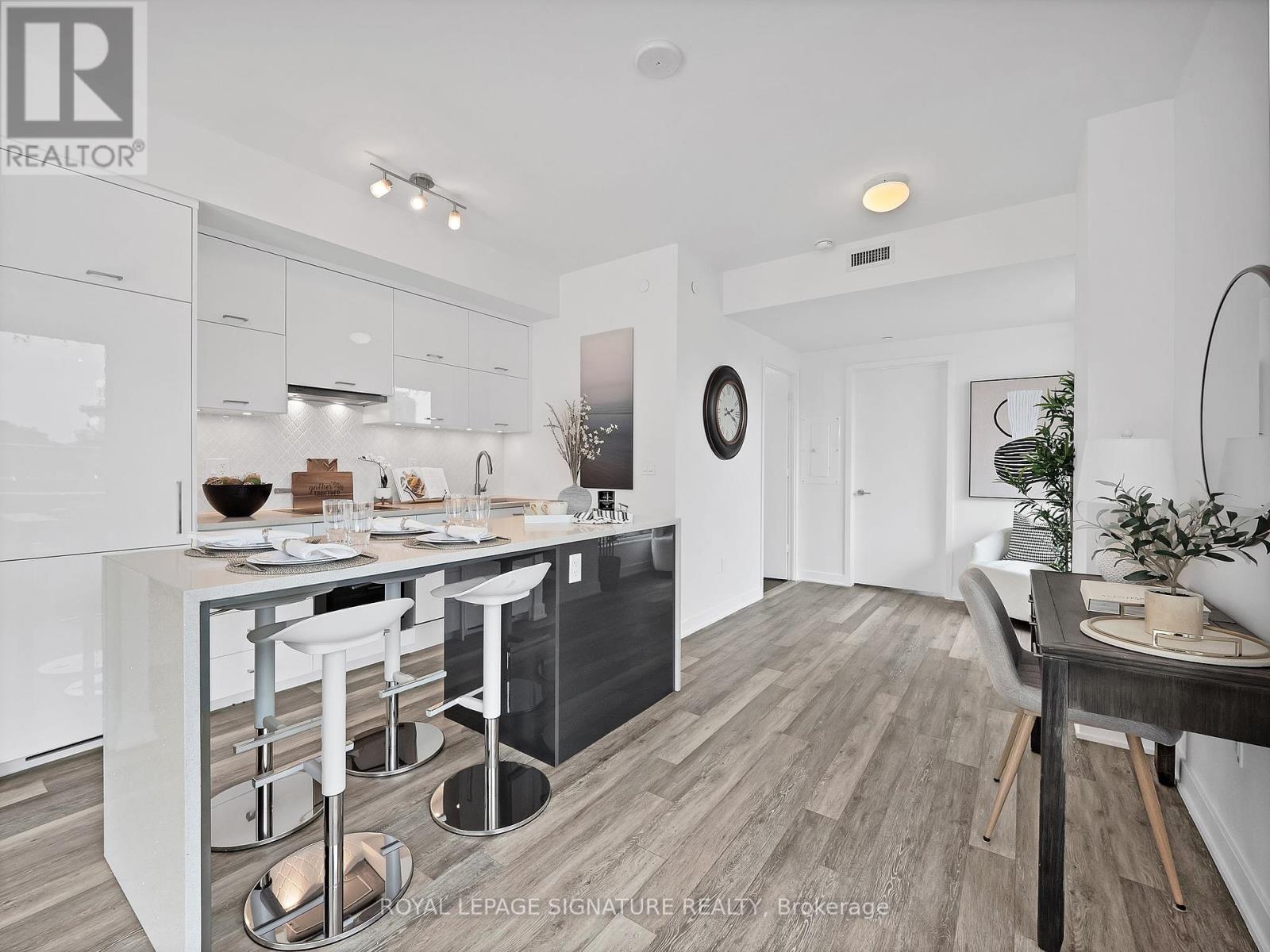Photo 5 of 420 106 Dovercourt Road, Toronto ON
