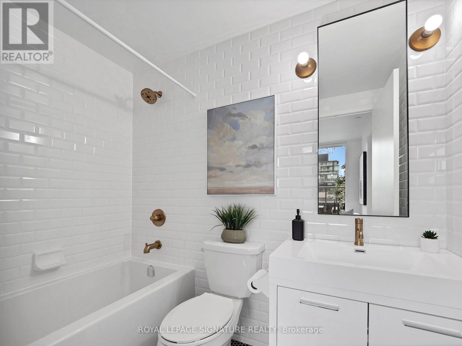 Photo 8 of 420 106 Dovercourt Road, Toronto ON