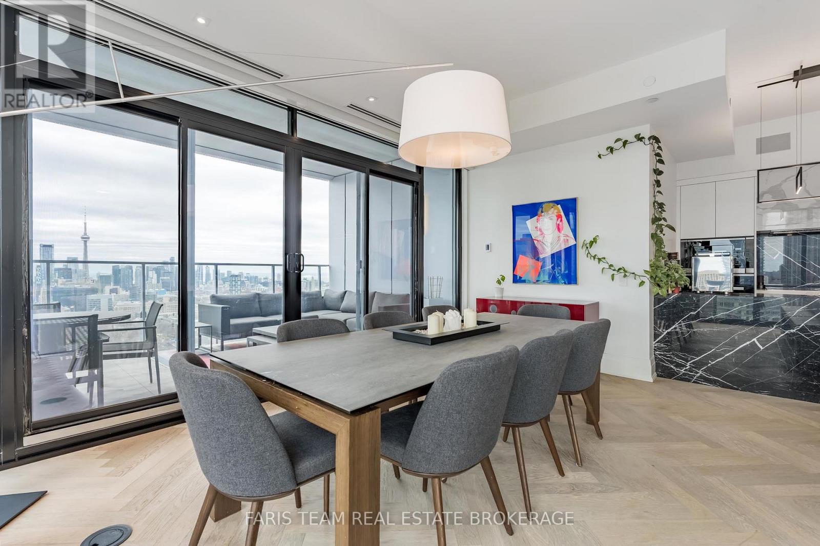Photo 11 of 3501 200 Cumberland Street, Toronto ON