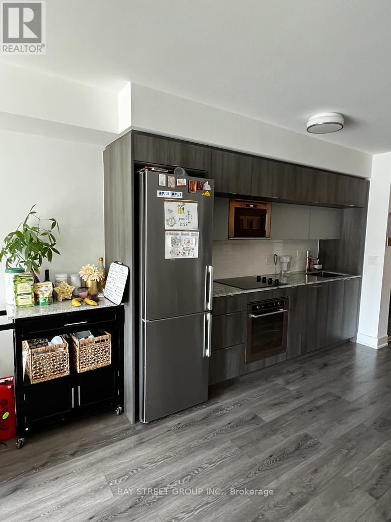 Photo 5 of 1009 575 Bloor Street, Toronto ON