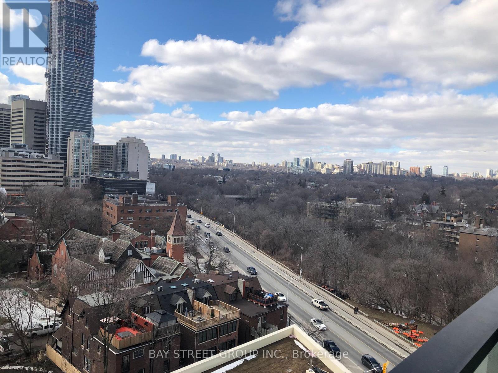 Photo 9 of 1009 575 Bloor Street, Toronto ON