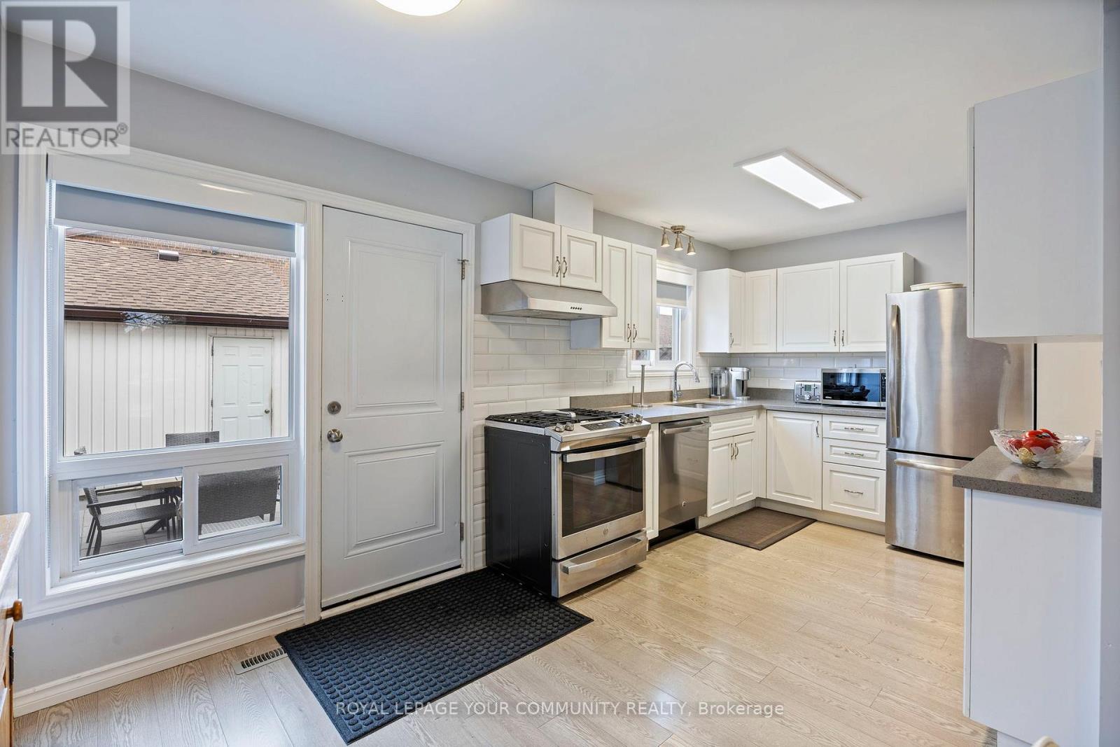 Photo 10 of 16 Patience Lane, Ajax ON