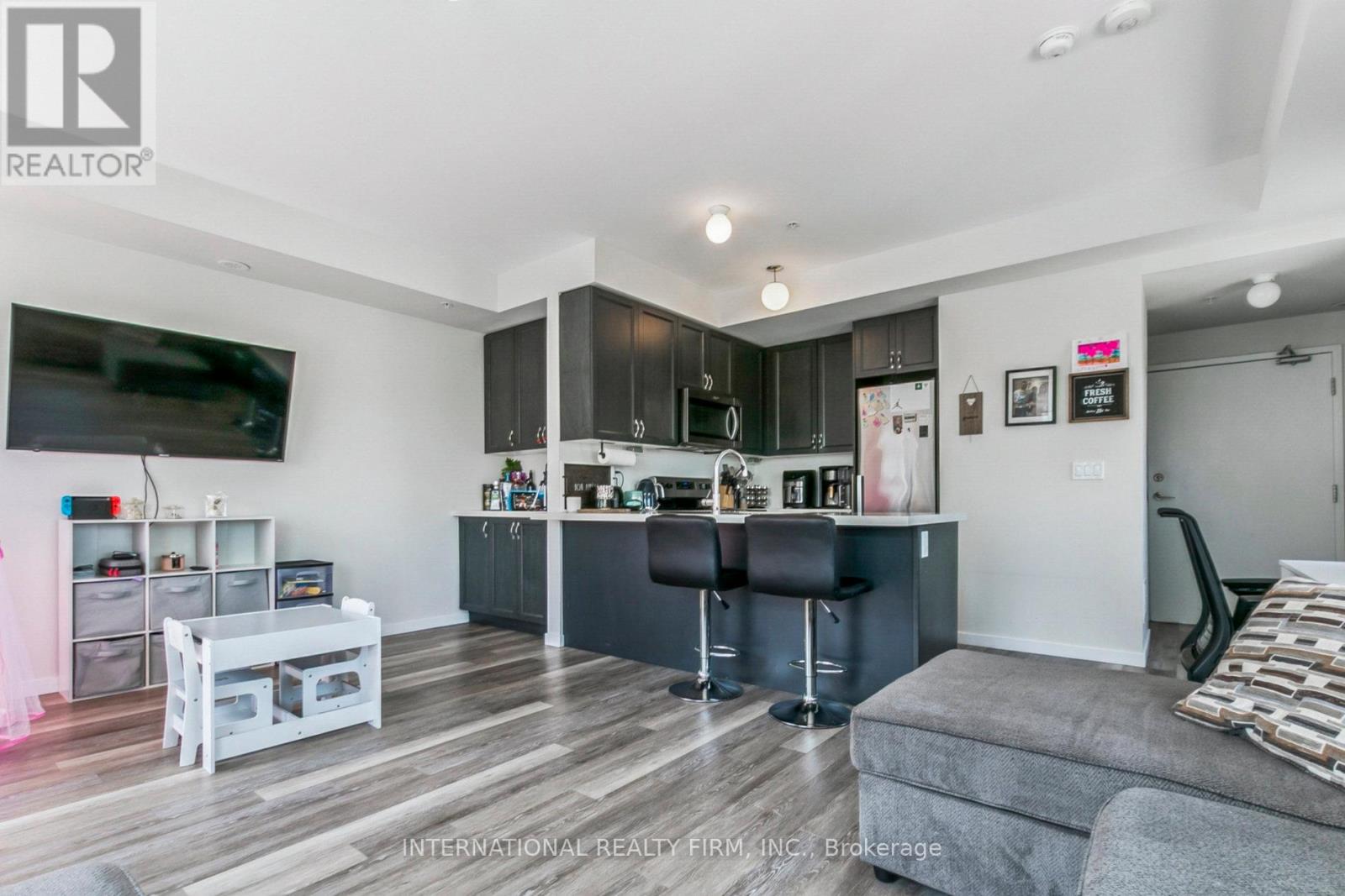 Photo 16 of 313 1711 Pure Springs Boulevard, Pickering ON