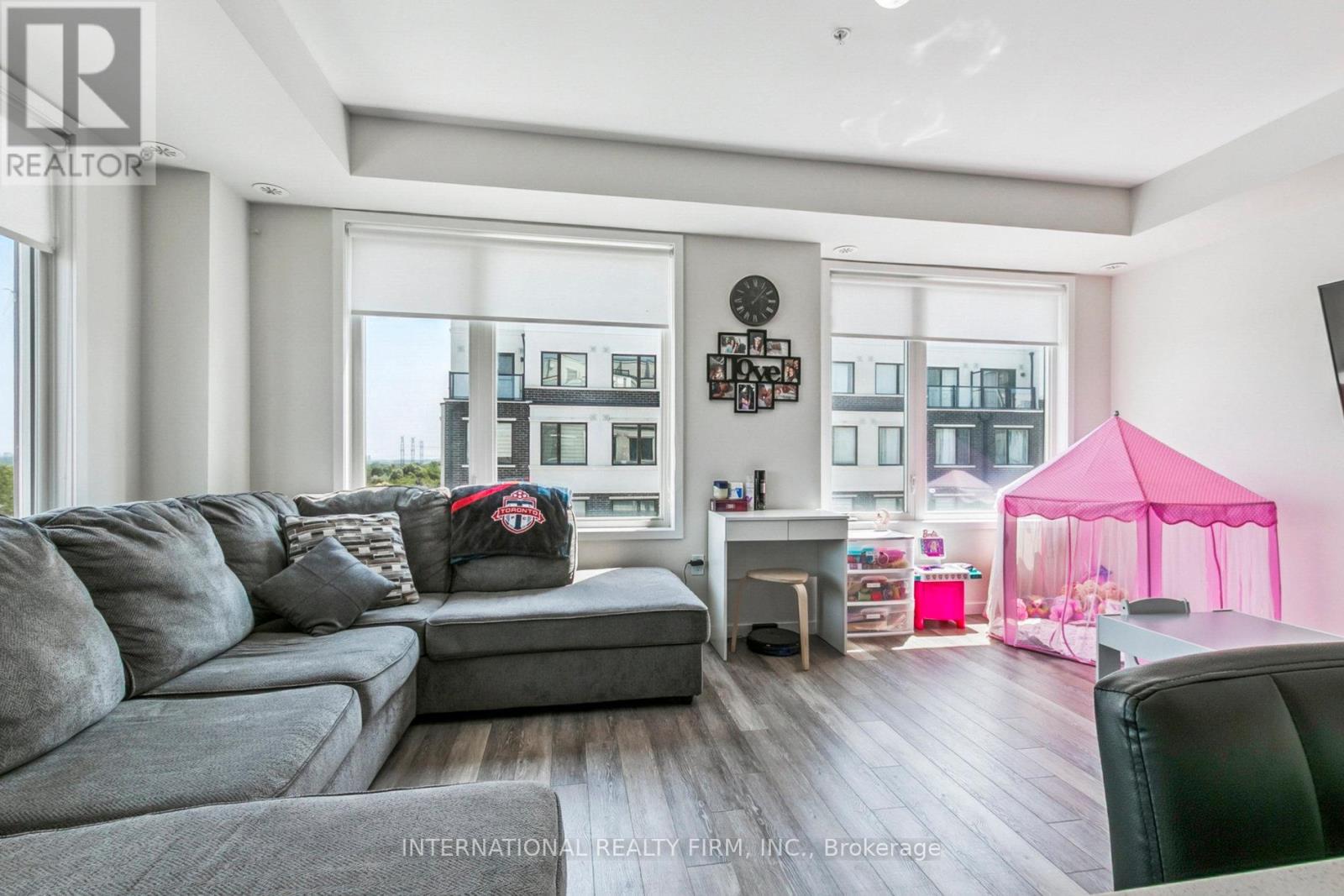 Photo 8 of 313 1711 Pure Springs Boulevard, Pickering ON