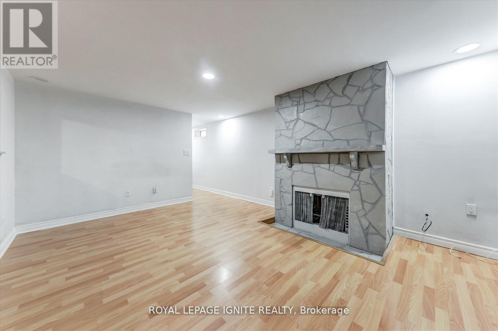 Photo 6 of Bsmt 1279 Northmount Street, Oshawa ON