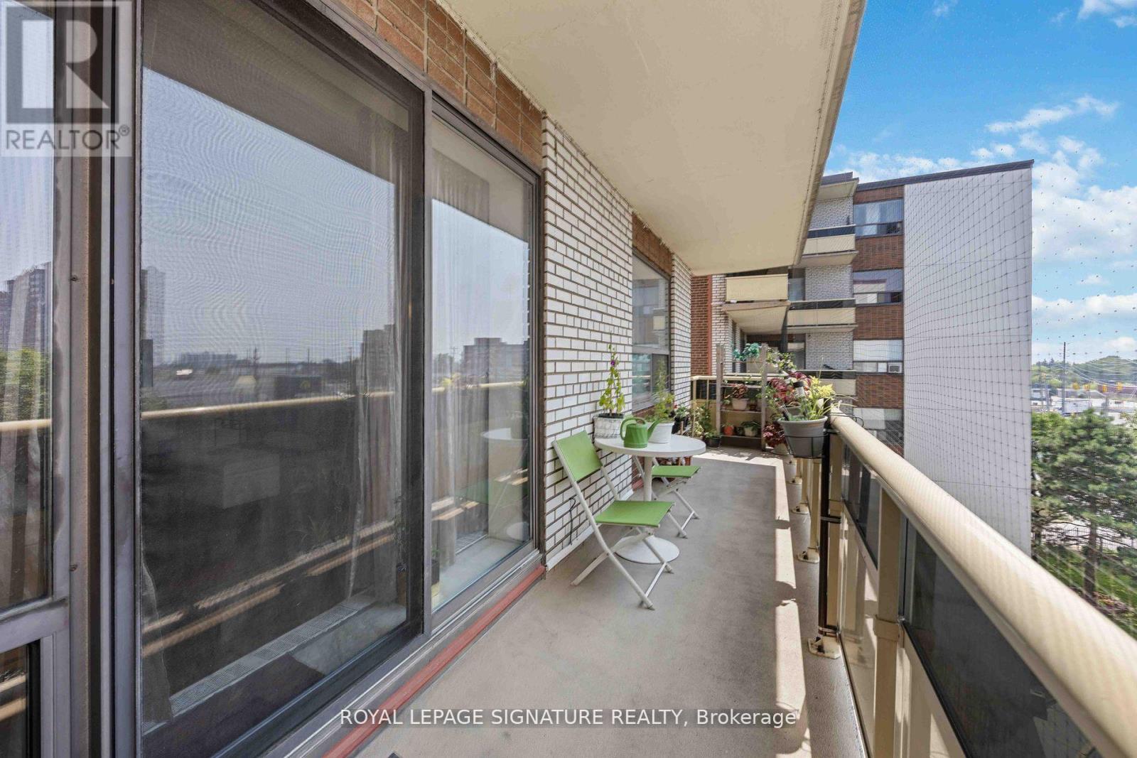Photo 23 of 502 921 Midland Avenue, Toronto ON