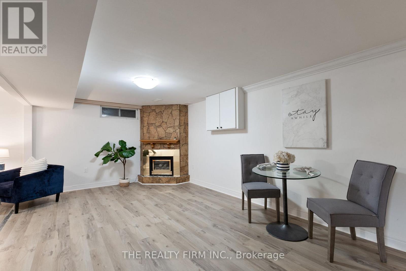 Photo 18 of 10 Stroud Crescent, London South ON
