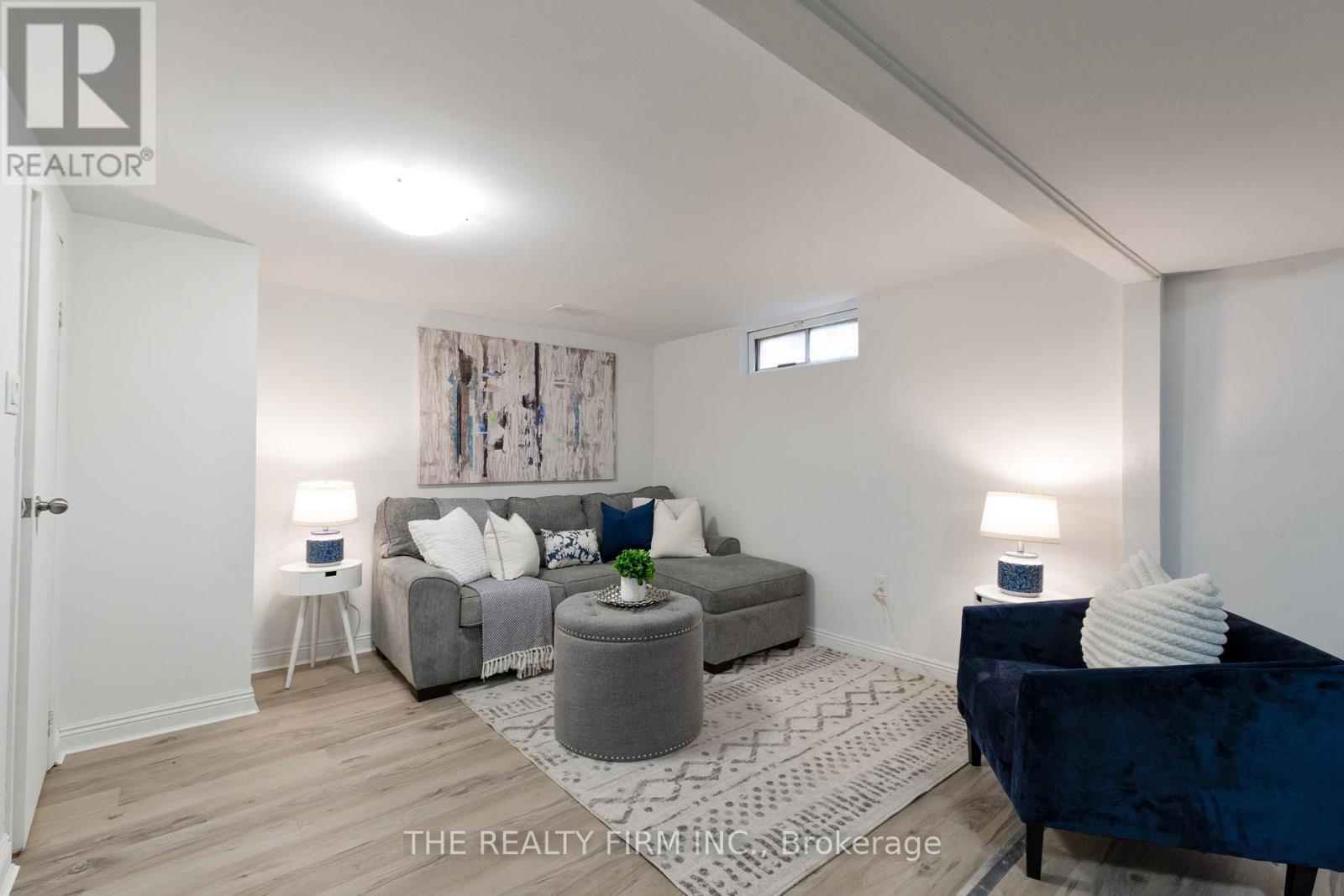 Photo 19 of 10 Stroud Crescent, London South ON