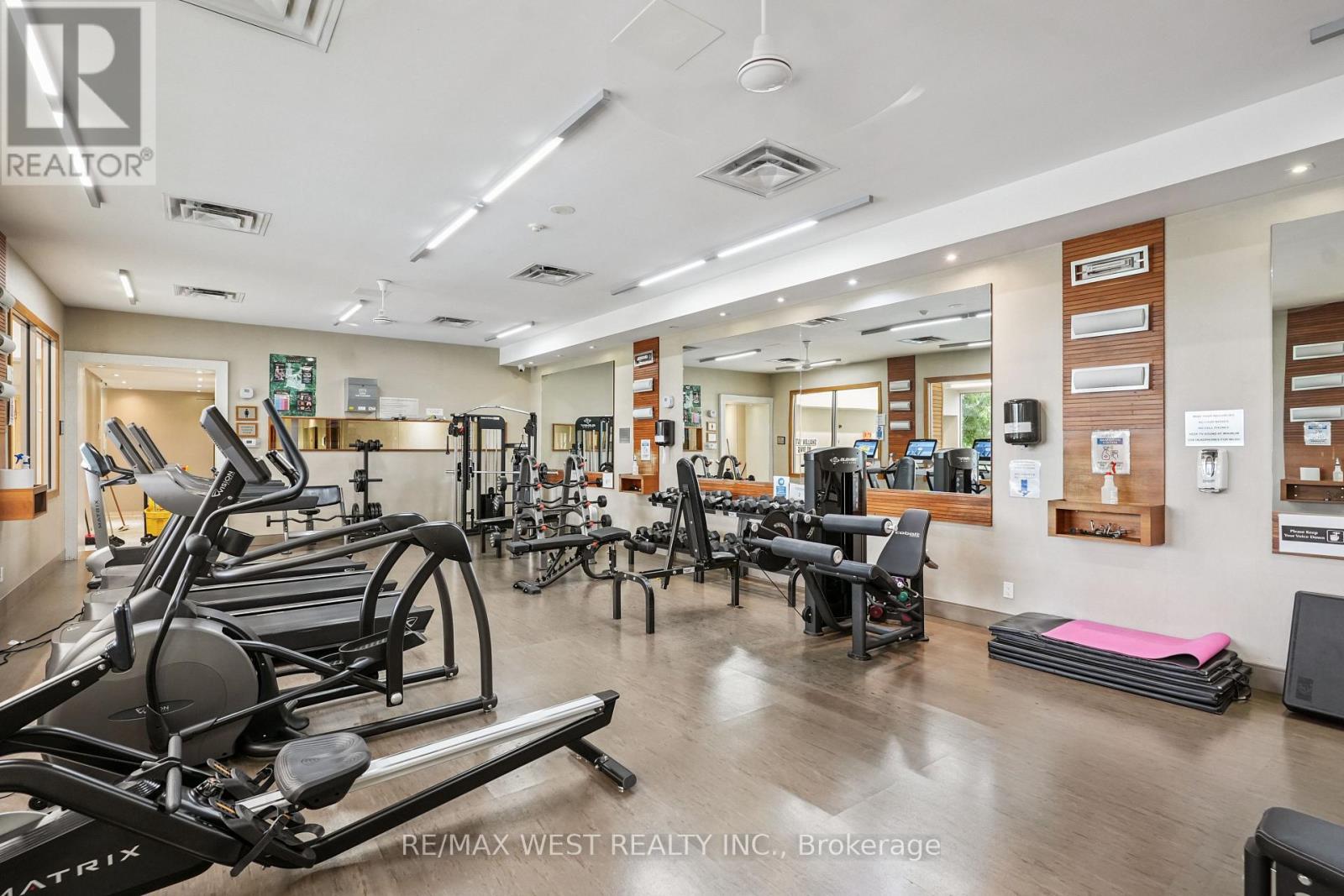Photo 10 of 506 37 Galleria Parkway, Markham ON