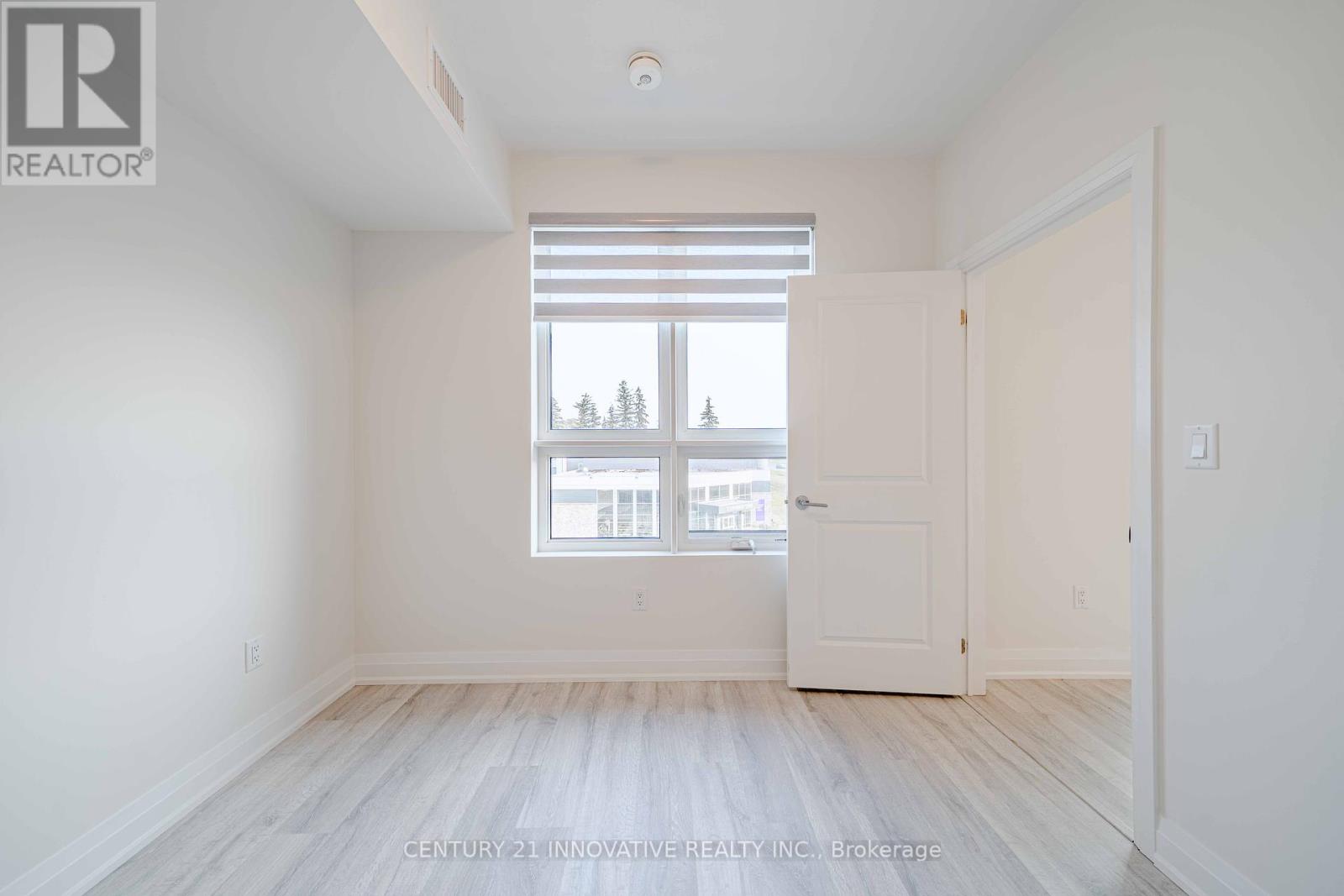 Photo 20 of 619 9700 Ninth Line, Markham ON
