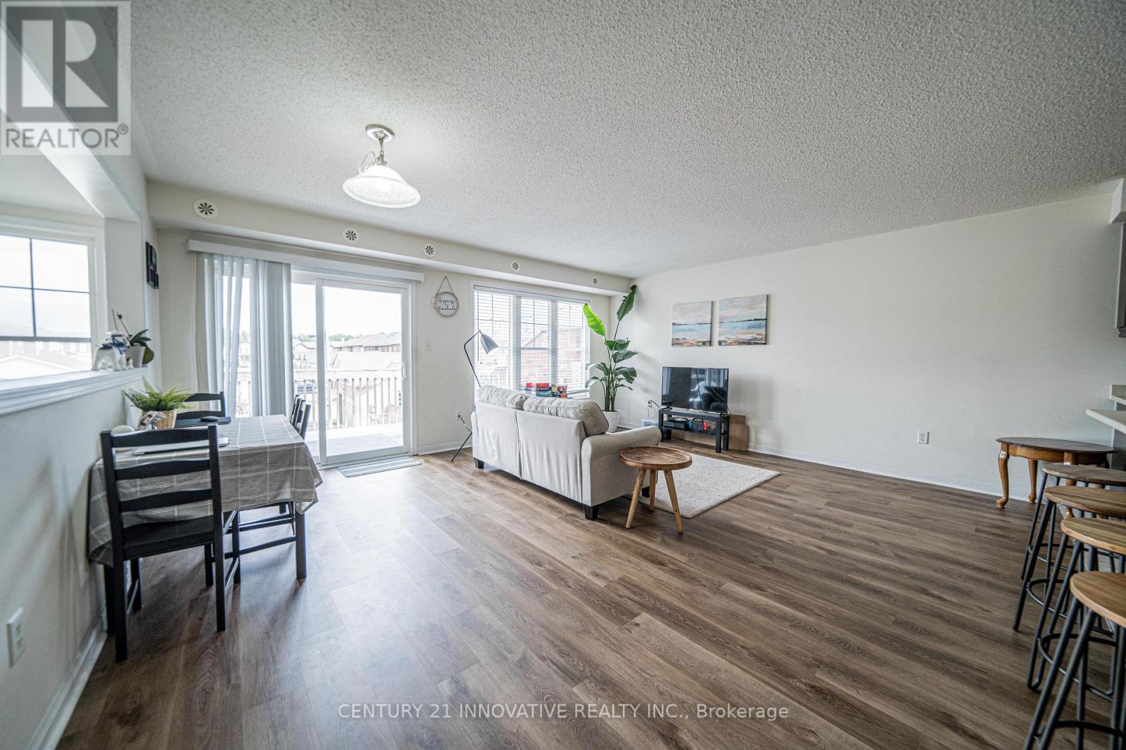 Photo 12 of 1 3034 Bur Oak Avenue, Markham ON