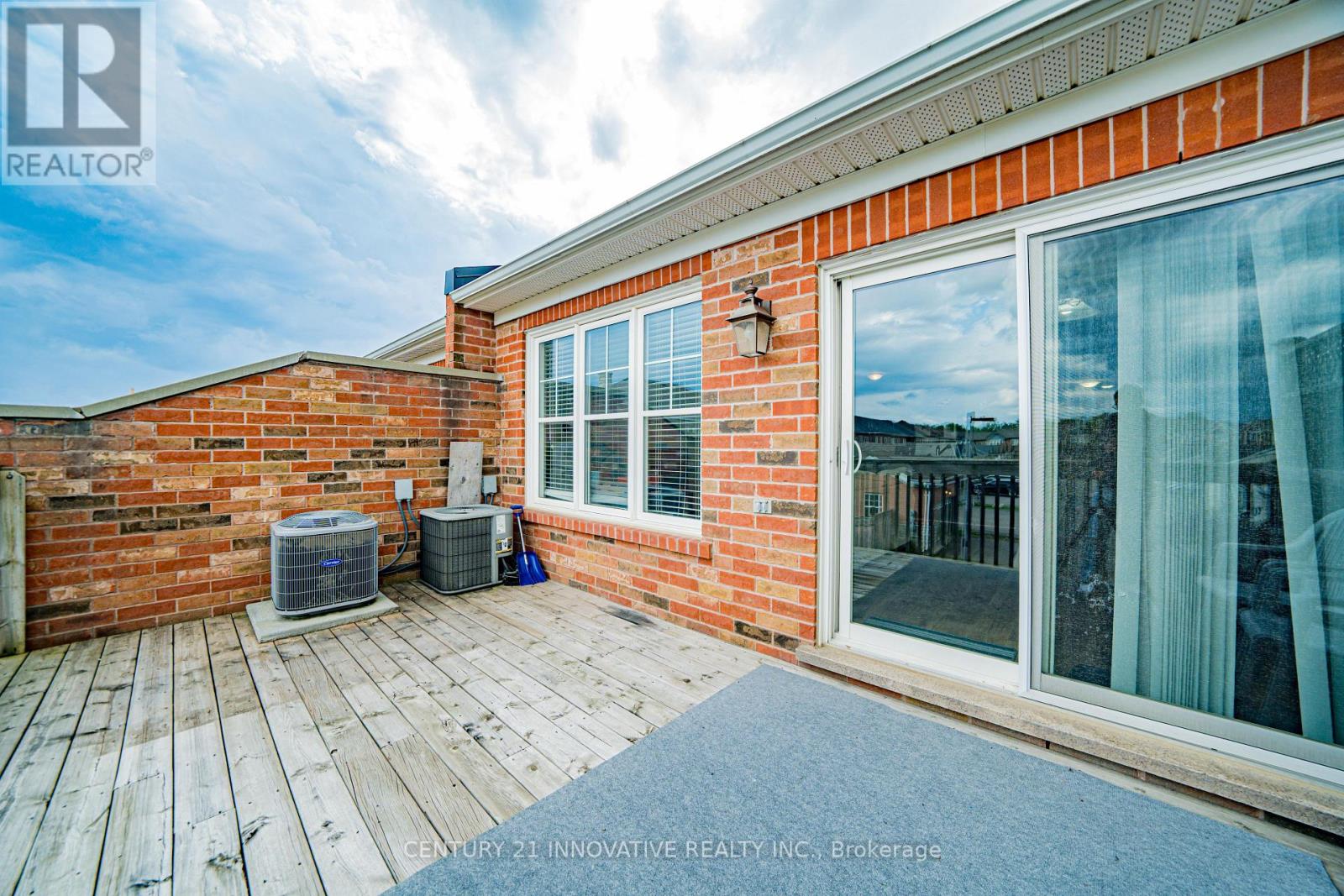 Photo 17 of 1 3034 Bur Oak Avenue, Markham ON