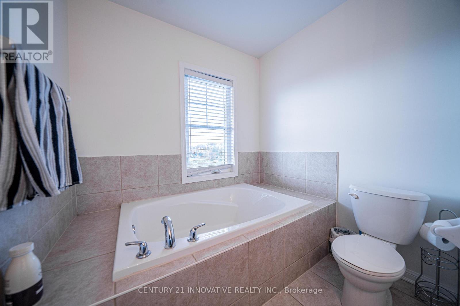 Photo 31 of 1 3034 Bur Oak Avenue, Markham ON
