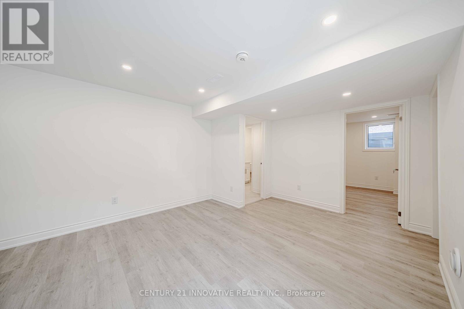 Photo 2 of Bsmt 921 Langford Boulevard, Bradford West Gwillimbury ON