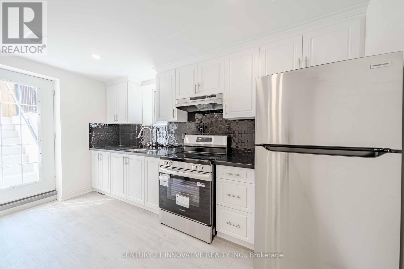 Photo 6 of Bsmt 921 Langford Boulevard, Bradford West Gwillimbury ON