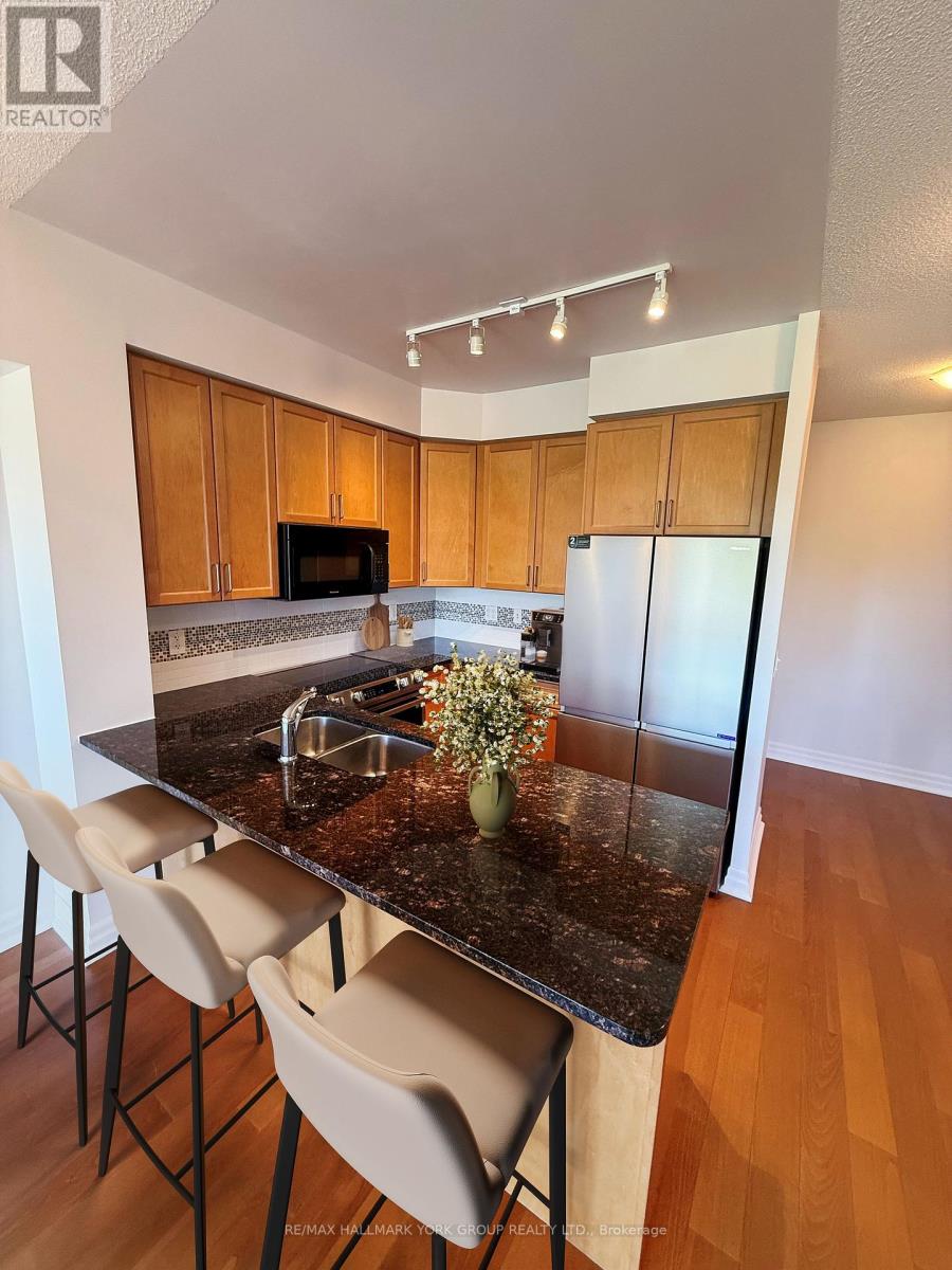 Photo 7 of 434 180 John West Way, Aurora ON