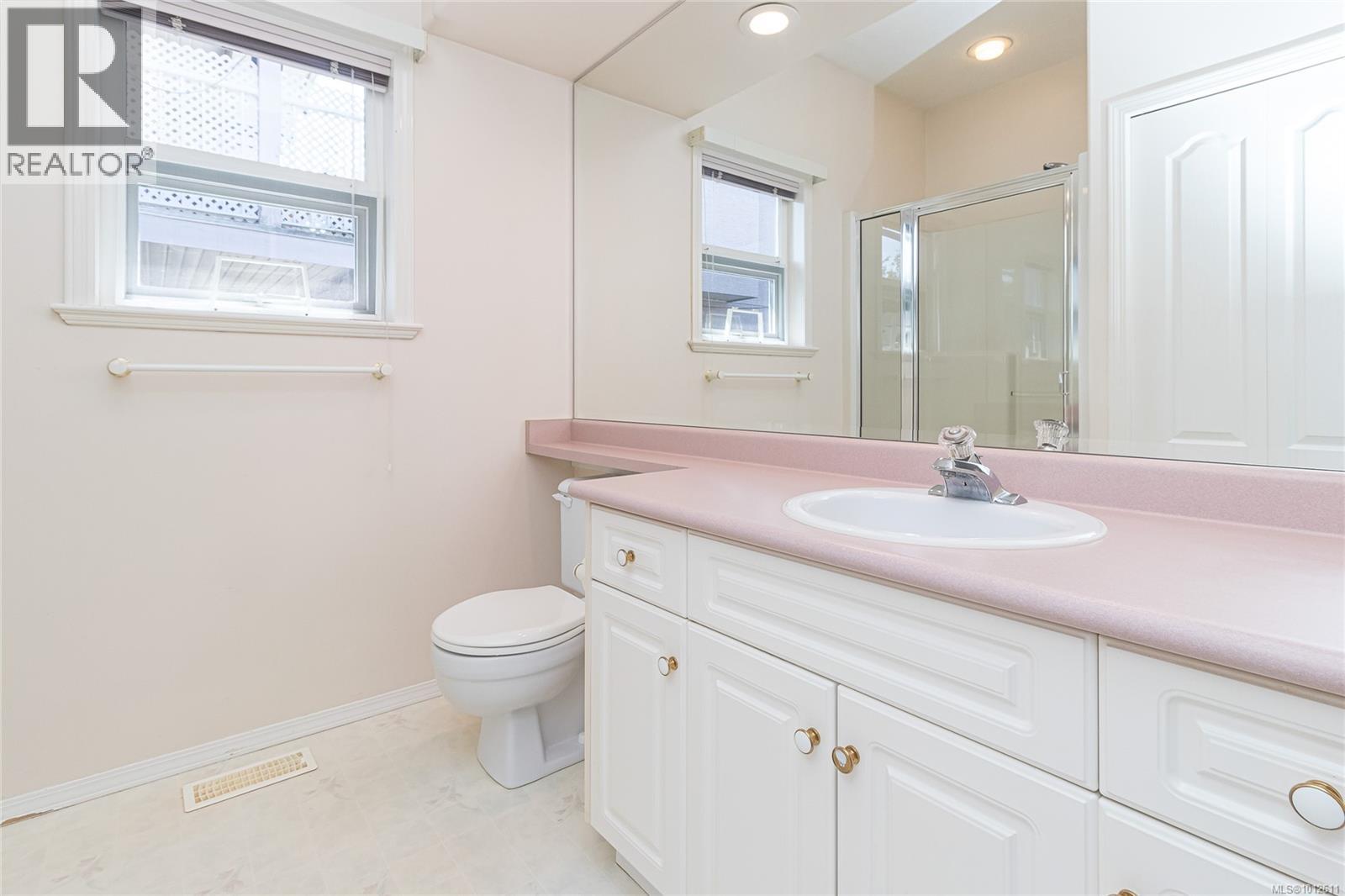 Photo 14 of 4302 Indigo Lane, Saanich BC