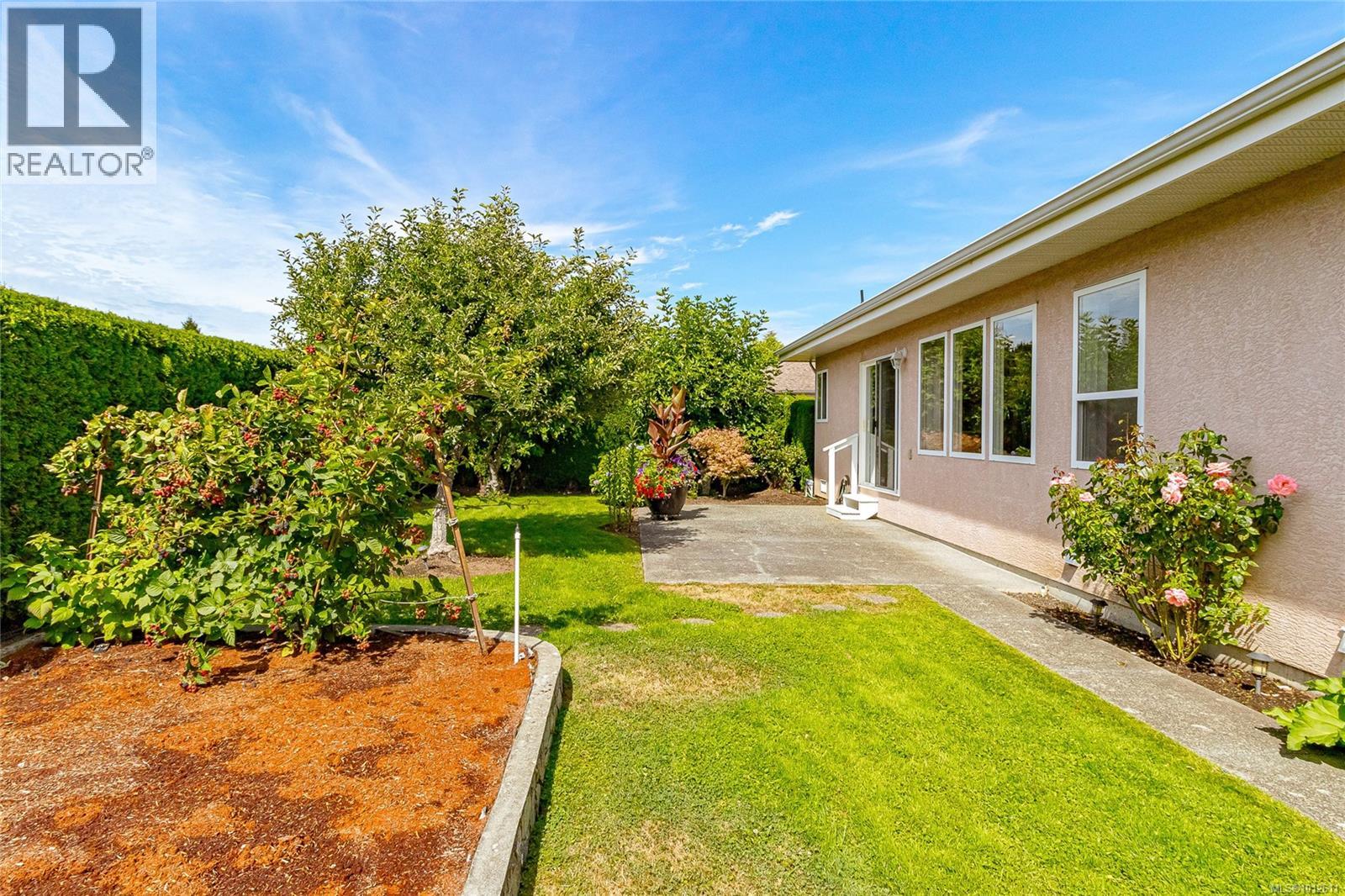 Photo 25 of 4302 Indigo Lane, Saanich BC