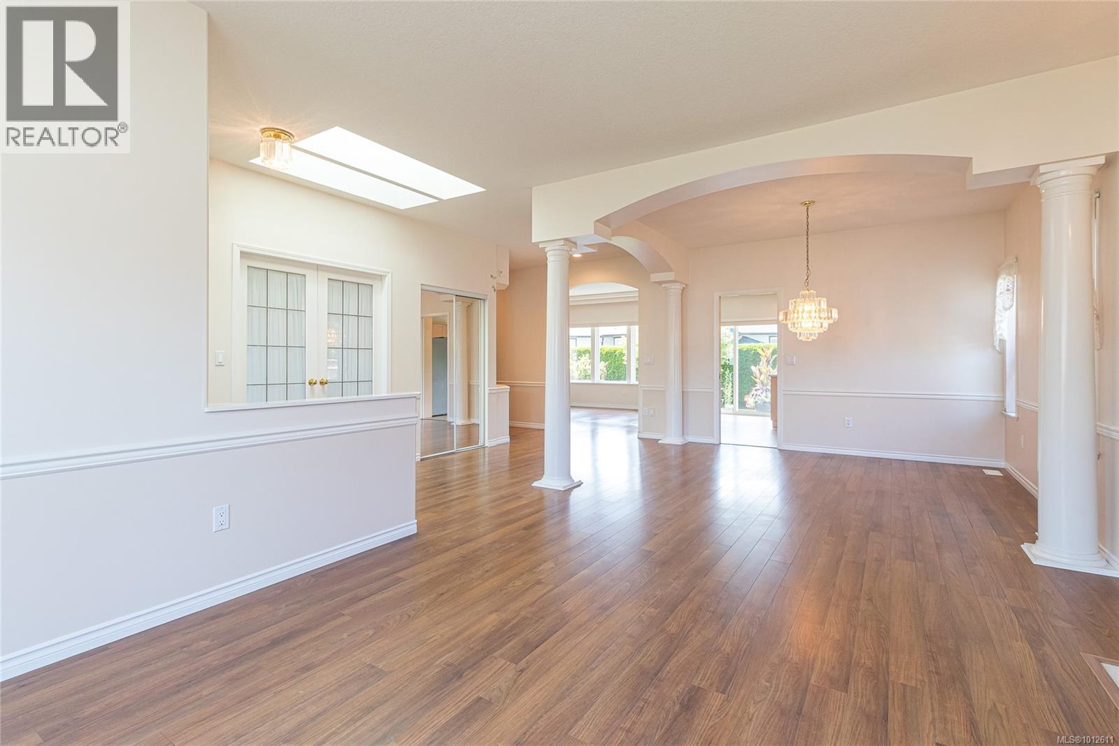 Photo 6 of 4302 Indigo Lane, Saanich BC