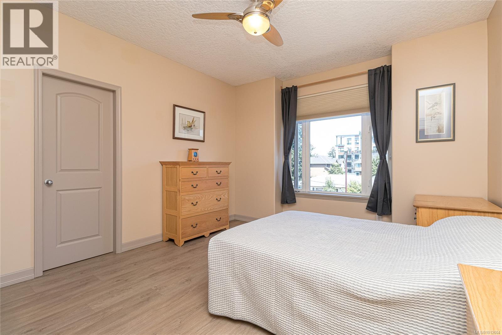 Photo 12 of 301 2706 Peatt Rd, Langford BC
