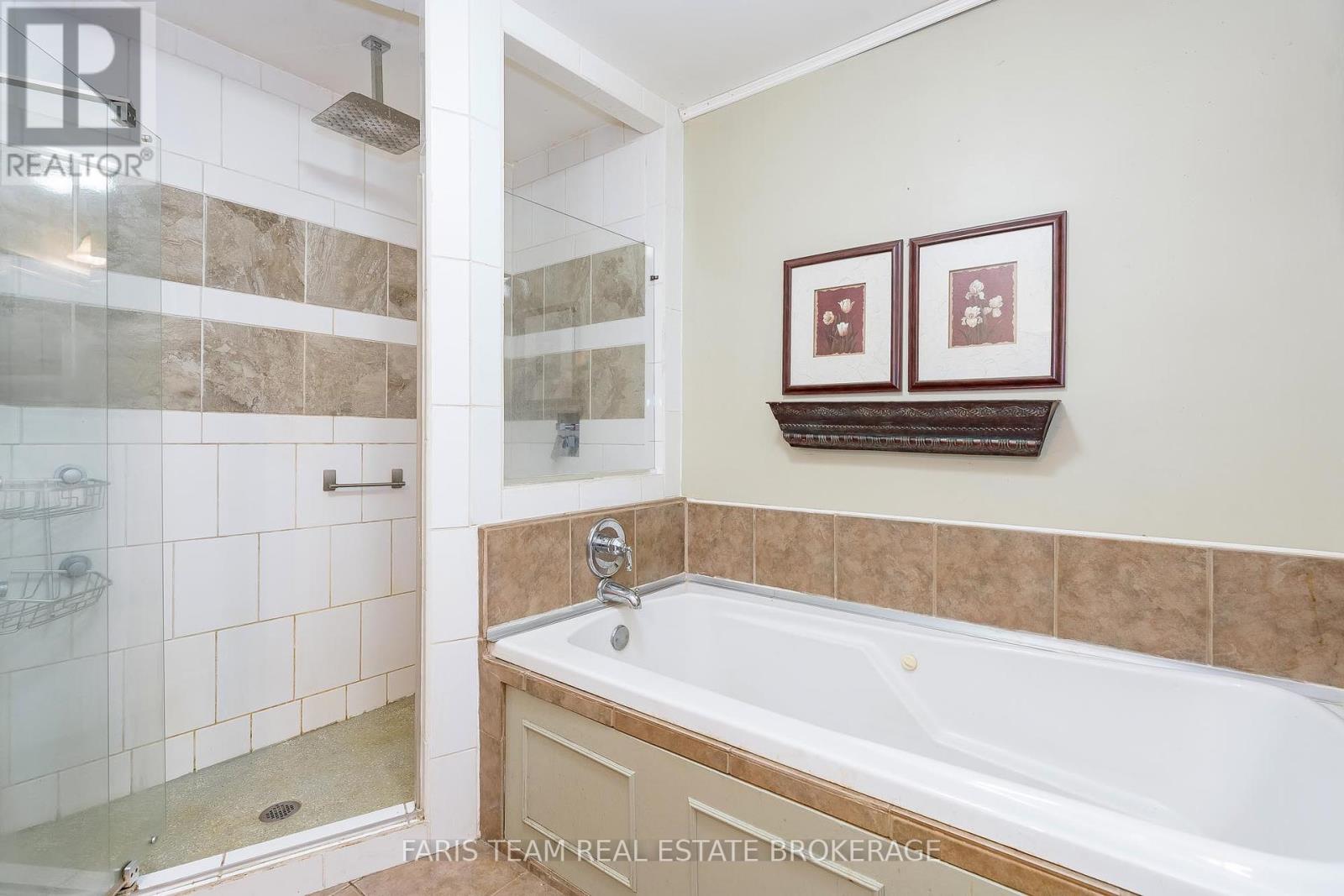 Photo 16 of 2368 South Orr Lake Road, Springwater ON