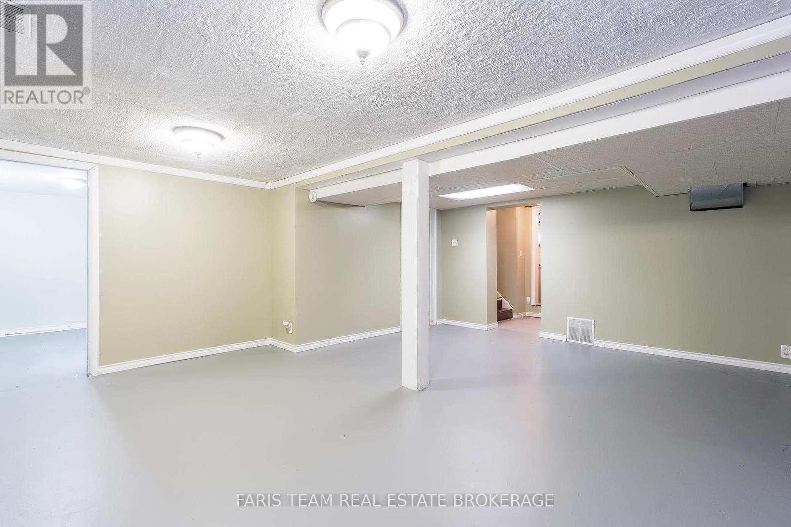 Photo 19 of 2368 South Orr Lake Road, Springwater ON