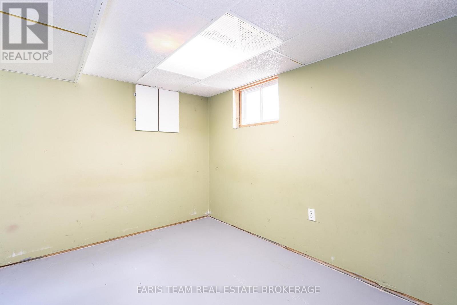 Photo 23 of 2368 South Orr Lake Road, Springwater ON