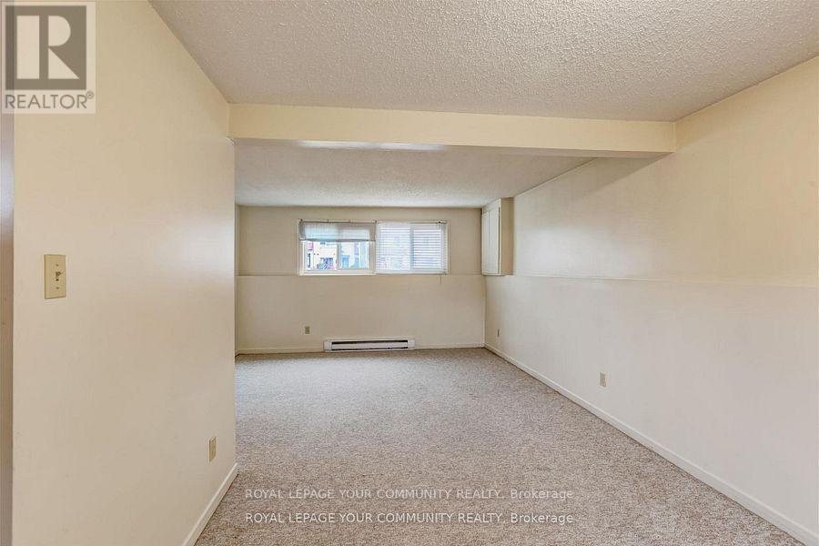 Photo 5 of 386 Essa Rd Lower Level Road, Barrie ON
