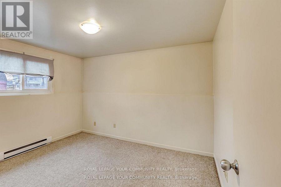 Photo 9 of 386 Essa Rd Lower Level Road, Barrie ON