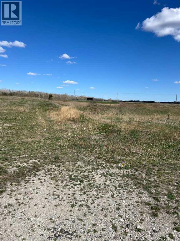 Photo 2 of 275115 Glenmore Trail, Rural Rocky View County AB