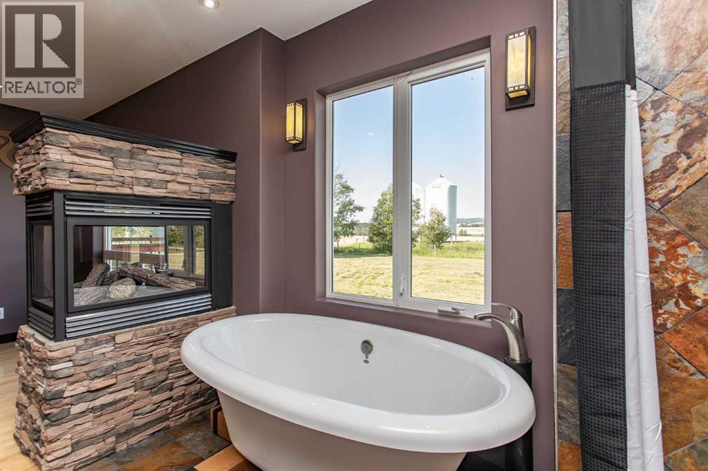 41017 Highway 20, Rural Lacombe County